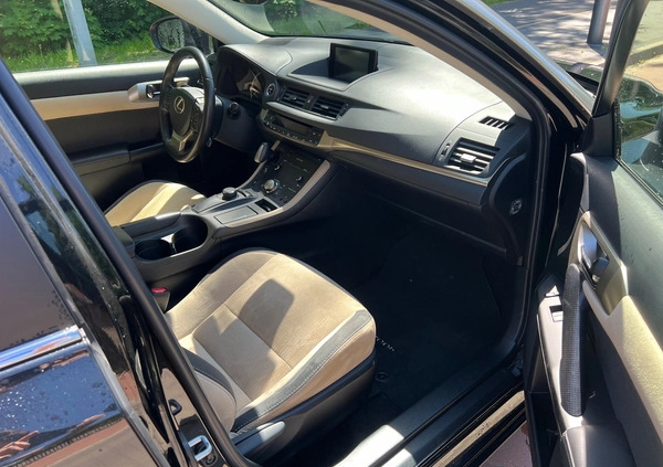 Lexus CT cena 92900 przebieg: 76900, rok produkcji 2017 z Sulejówek małe 154